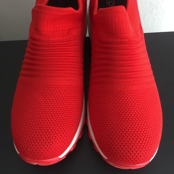 Memory foam sneakers, slip on, size 9.5,arch support Hyper soft orthopedic brand - Picture 6 of 7